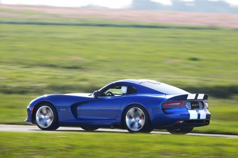 2015 Dodge Viper GTS Picture