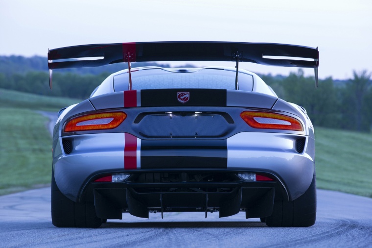 2016 Dodge Viper ACR Picture