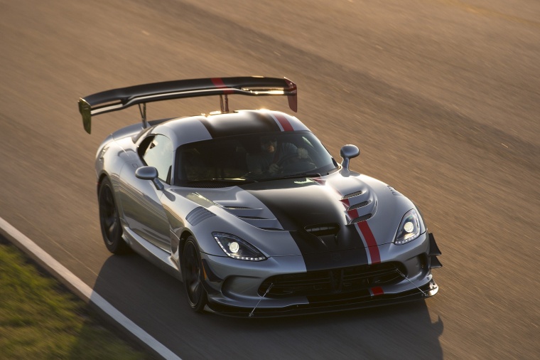 2017 Dodge Viper ACR Picture