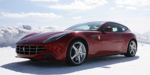 2012 Ferrari FF Pictures