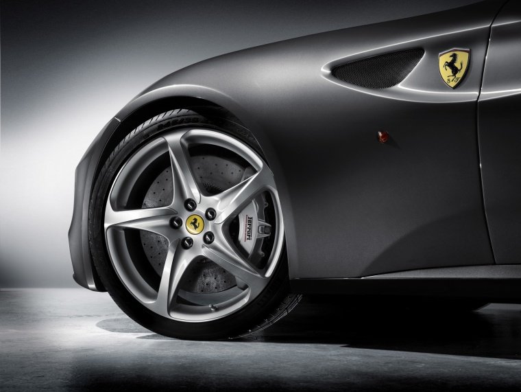 2014 Ferrari FF Coupe Rim Picture