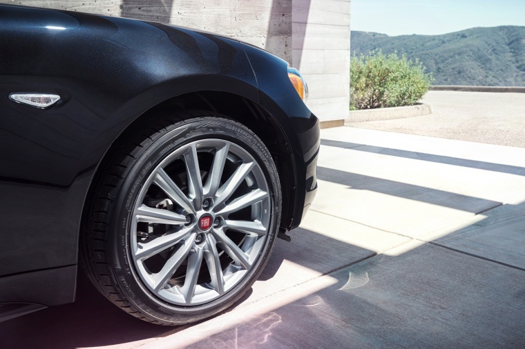 2018 Fiat 124 Spider Rim Picture