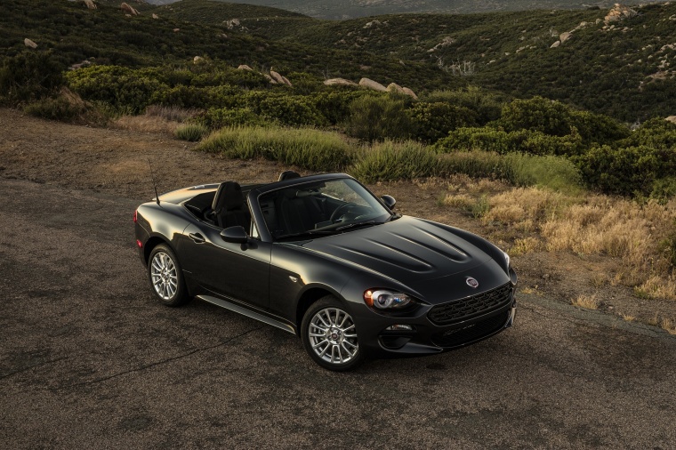 2018 Fiat 124 Spider Picture