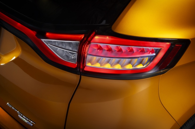 2015 Ford Edge Sport Tail Light Picture