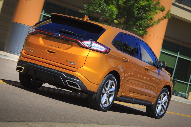 2016 Ford Edge Sport Picture