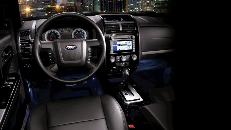 2010 Ford Escape Cockpit Picture