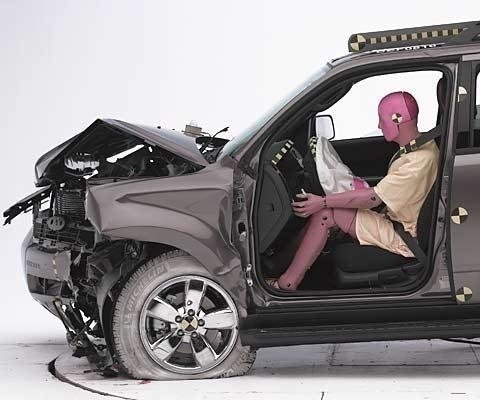 2012 Ford Escape Hybrid IIHS Frontal Impact Crash Test Picture