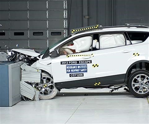 2016 Ford Escape IIHS Frontal Impact Crash Test Picture