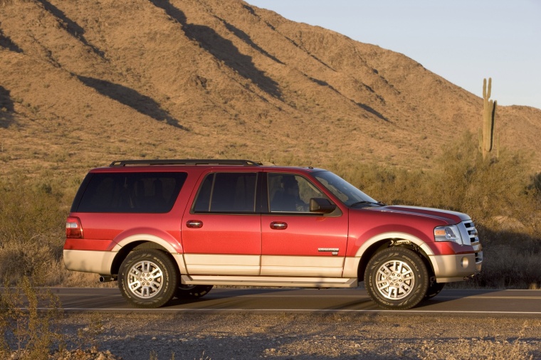 2011 Ford Expedition EL Picture