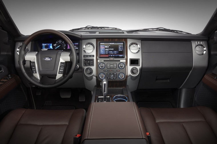 2015 Ford Expedition Platinum Cockpit Picture