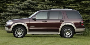 2010 Ford Explorer Pictures