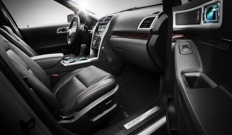 2012 Ford Explorer Limited 4WD Interior Picture