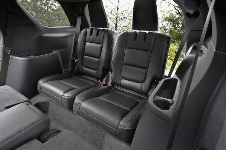2012 Ford Explorer Limited 4WD Rear Seats Picture