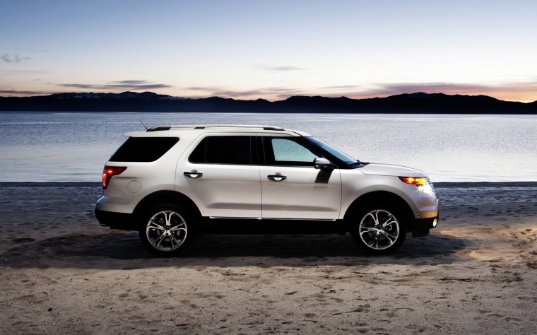 2013 Ford Explorer Limited 4WD Picture