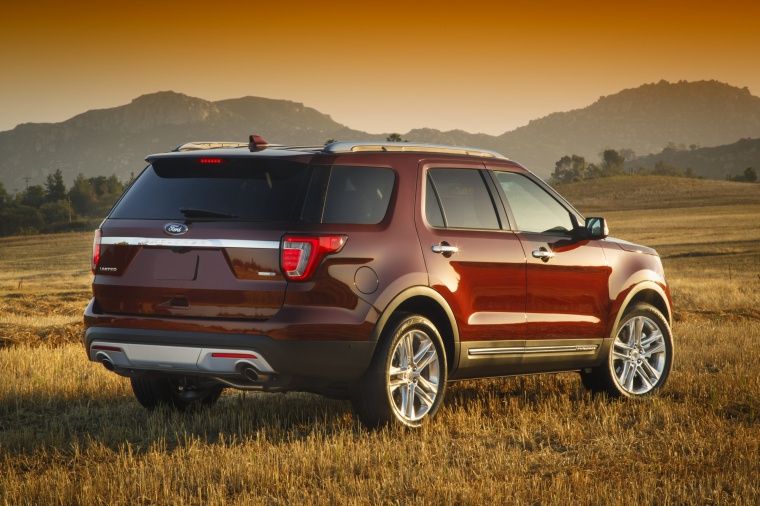 2016 Ford Explorer Limited 4WD Picture