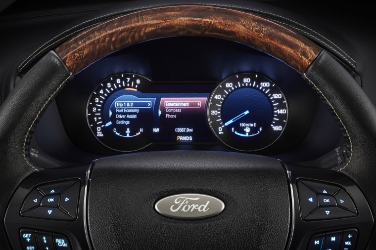 2016 Ford Explorer Platinum 4WD Gauges Picture