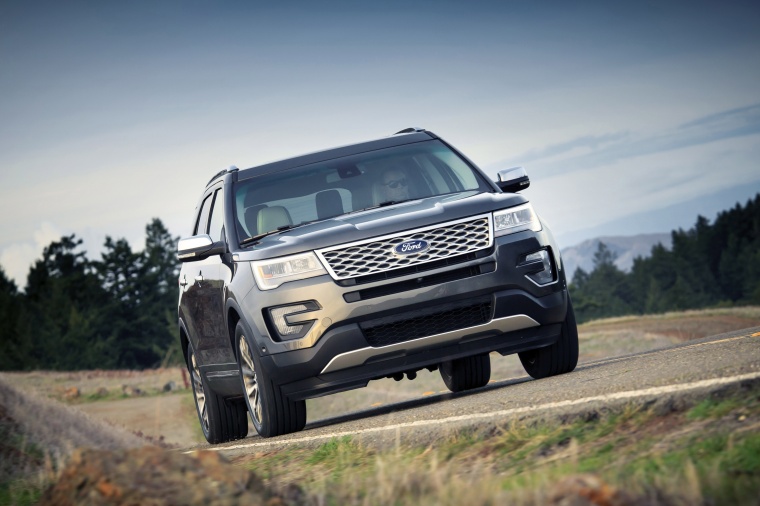 2017 Ford Explorer Platinum 4WD Picture