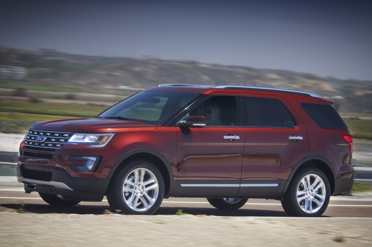 2017 Ford Explorer Limited 4WD Picture