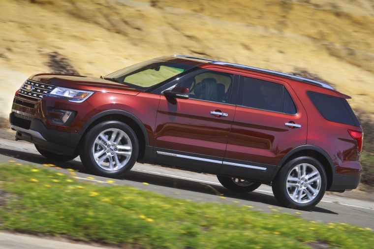 2017 Ford Explorer Limited 4WD Picture