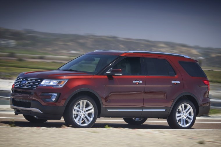 2019 Ford Explorer Limited 4WD Picture