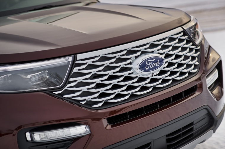 2020 Ford Explorer Platinum V6 EcoBoost 4WD Grille Picture