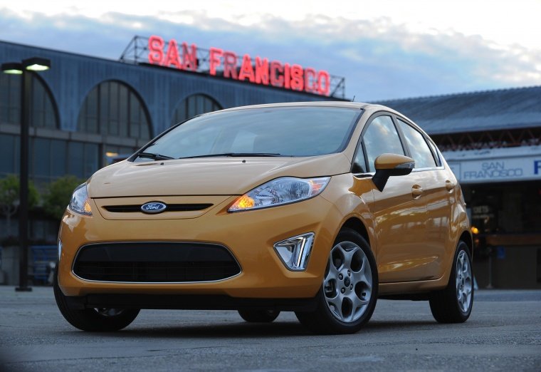 2012 Ford Fiesta Hatchback Picture
