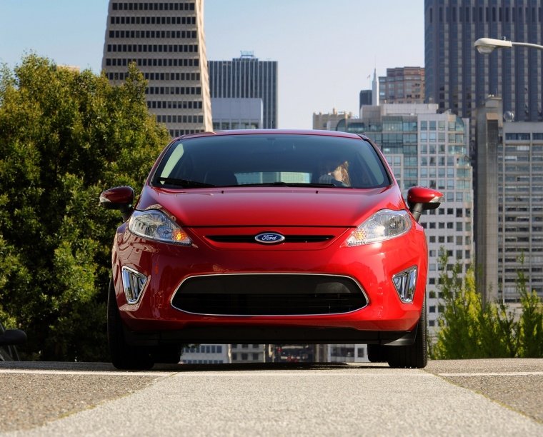 2013 Ford Fiesta Hatchback Picture