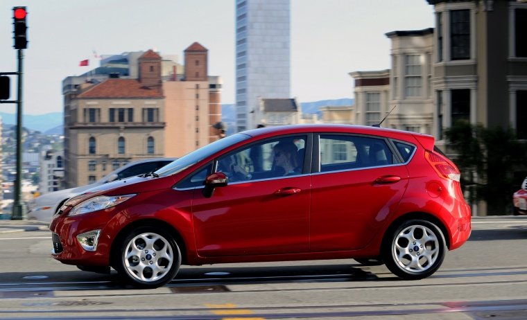 2013 Ford Fiesta Hatchback Picture