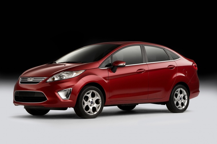 2013 Ford Fiesta Sedan Picture