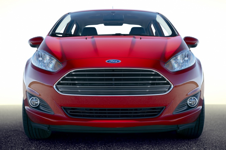 2014 Ford Fiesta Sedan Titanium Picture