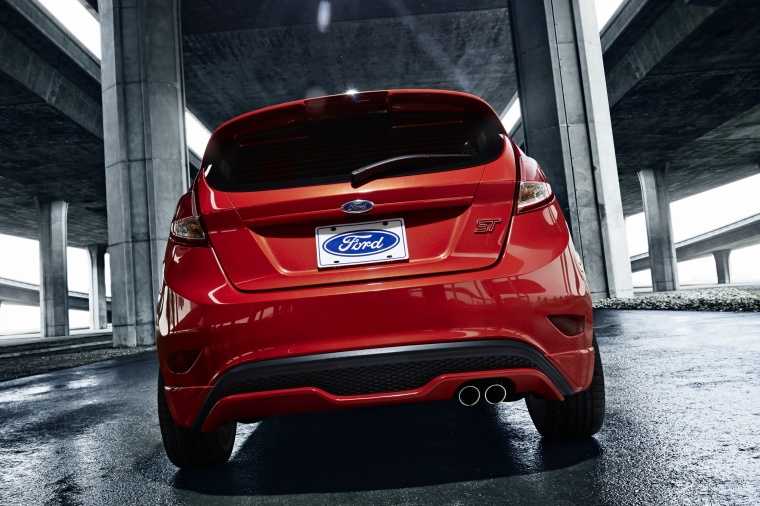 2015 Ford Fiesta Hatchback ST Picture