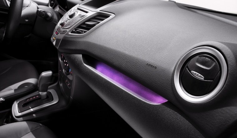 2017 Ford Fiesta Sedan Titanium Dashboard Picture