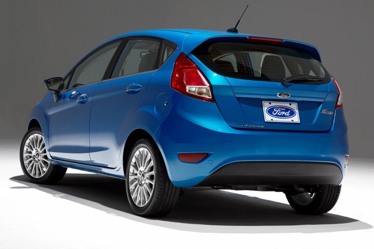 2017 Ford Fiesta Hatchback Titanium Picture