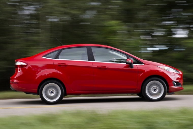 2017 Ford Fiesta Sedan Titanium Picture