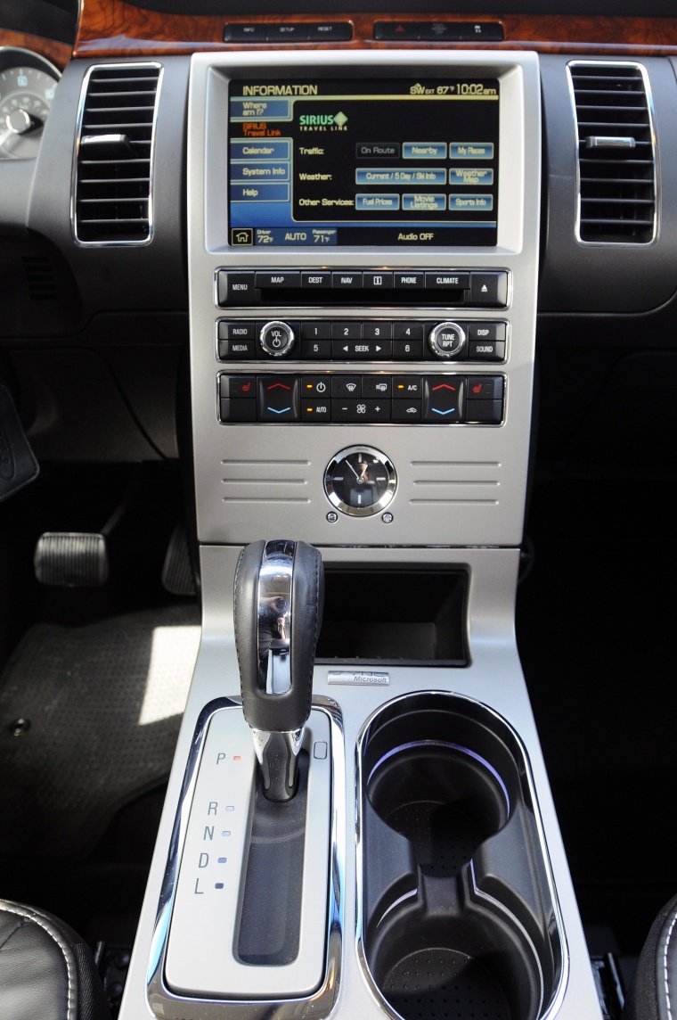 2011 Ford Flex Center Stack Picture