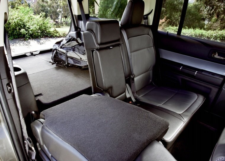 2013 Ford Flex SEL Interior Picture