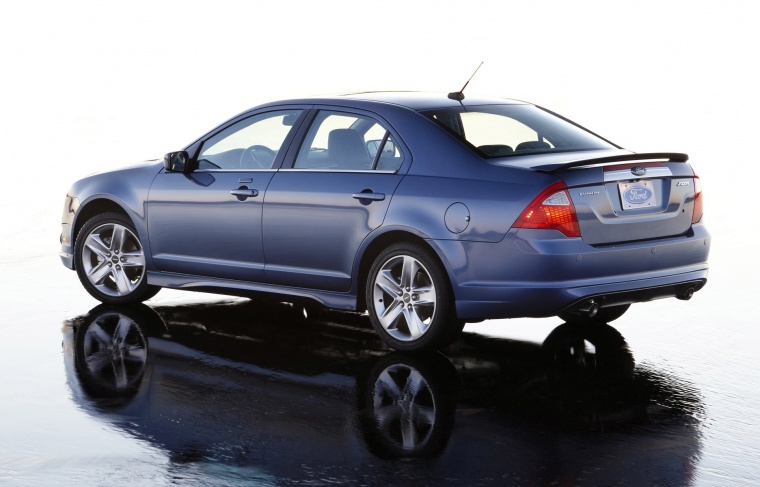 2010 Ford Fusion Sport Picture