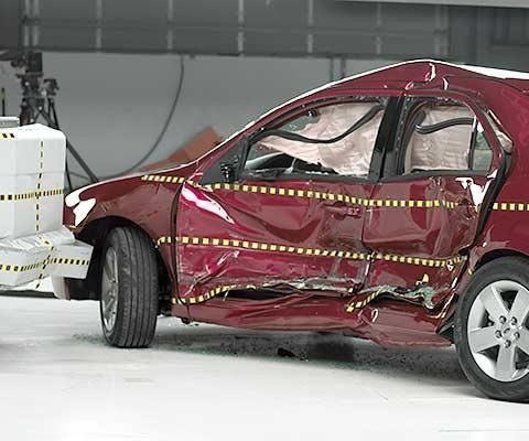 2010 Ford Fusion Hybrid IIHS Side Impact Crash Test Picture