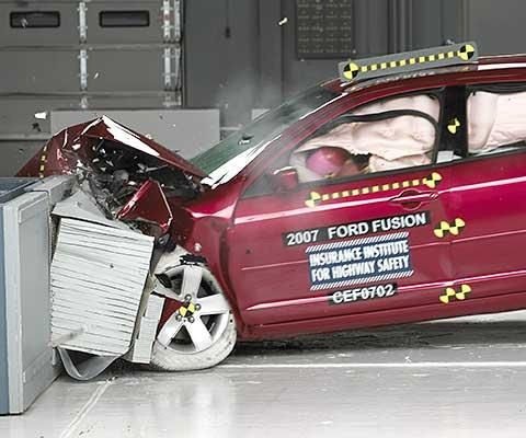 2012 Ford Fusion Sedan IIHS Frontal Impact Crash Test Picture