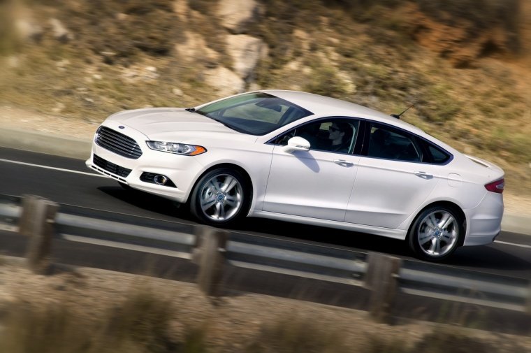 2013 Ford Fusion Titanium AWD Picture
