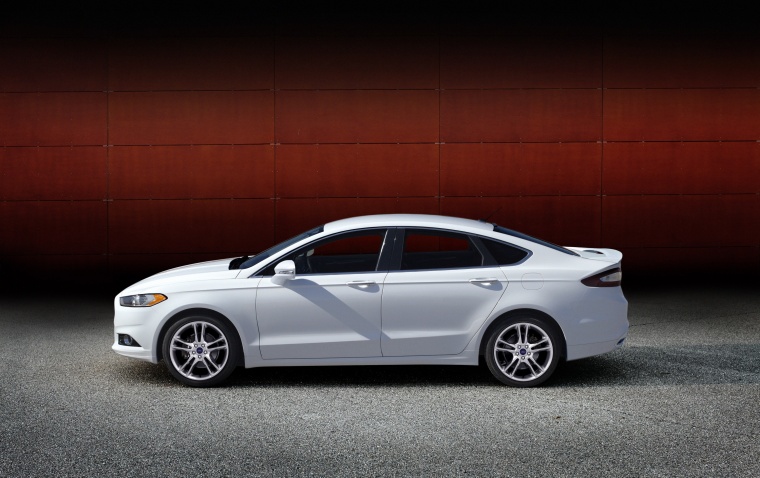 2013 Ford Fusion Titanium AWD Picture