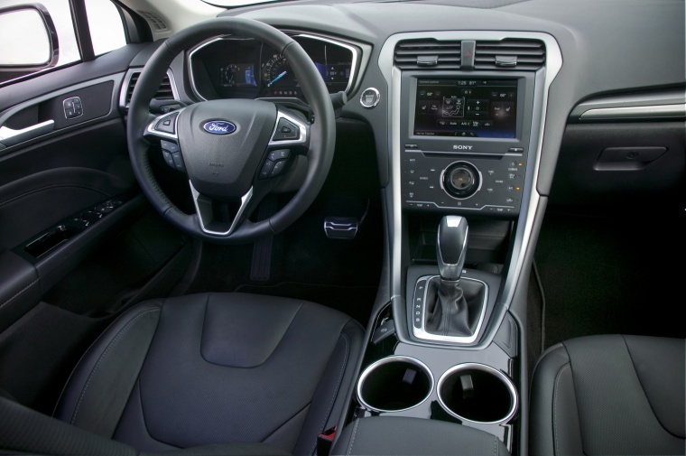 2014 Ford Fusion Titanium AWD Cockpit Picture