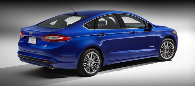 2014 Ford Fusion Hybrid SE Picture