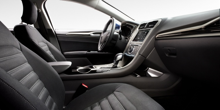 2015 Ford Fusion Hybrid SE Front Seats Picture