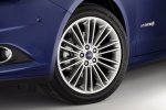 Picture of 2015 Ford Fusion Hybrid SE Rim