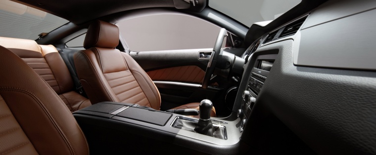 2010 Ford Mustang GT Interior Picture