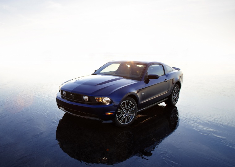 2010 Ford Mustang GT Coupe Picture