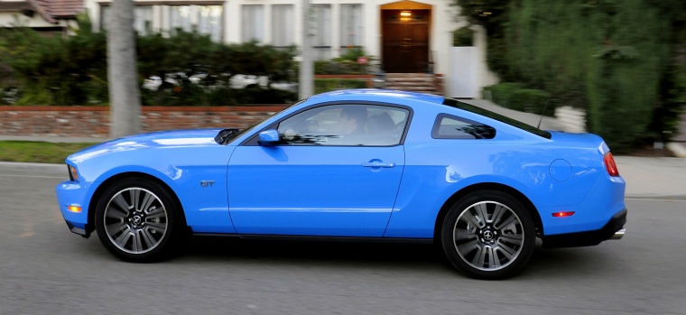 2010 Ford Mustang GT Coupe Picture