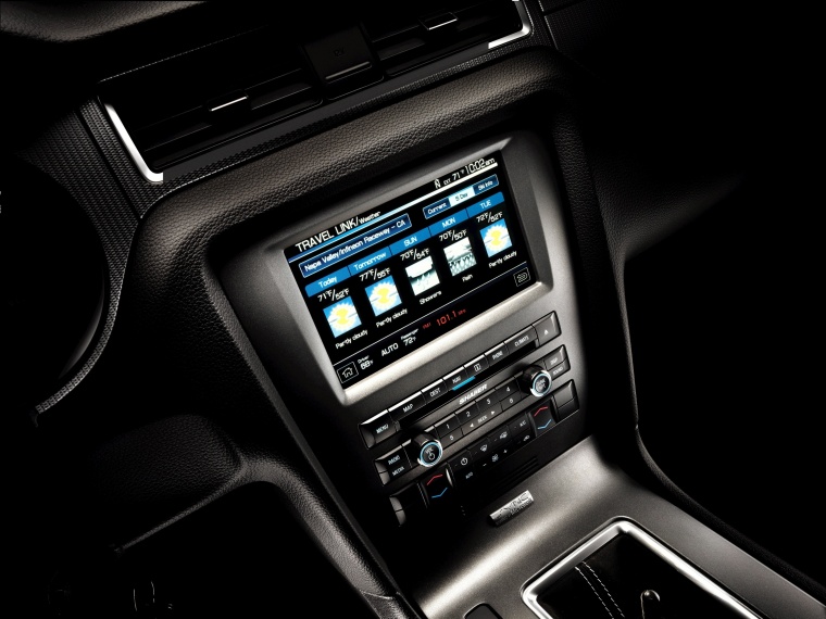 2012 Ford Mustang GT Coupe Center Stack Picture