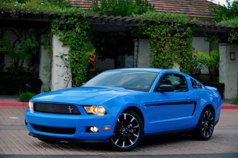 2012 Ford Mustang V6 Coupe Picture